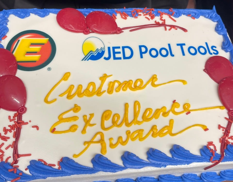 Jed-pool-tools-estes-award-cake